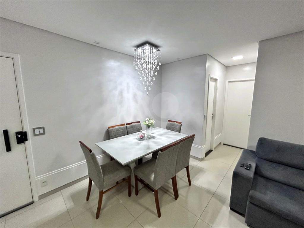 APARTAMENTO em MORUMBI