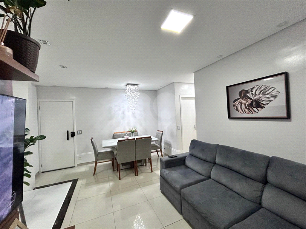 APARTAMENTO em MORUMBI
