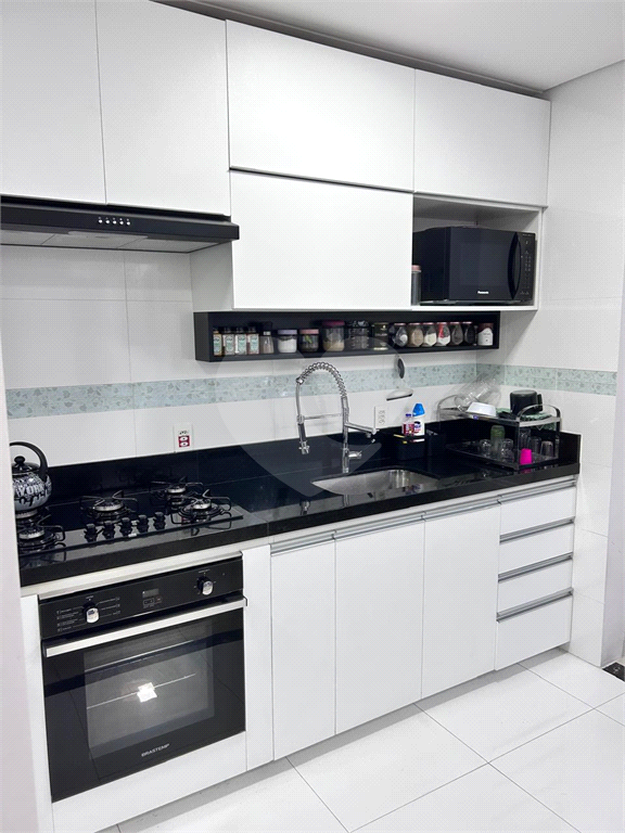 APARTAMENTO em MORUMBI