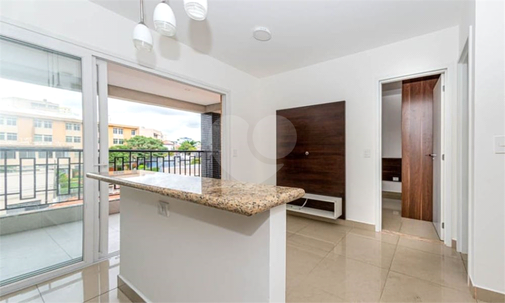 APARTAMENTO em LIMÃO