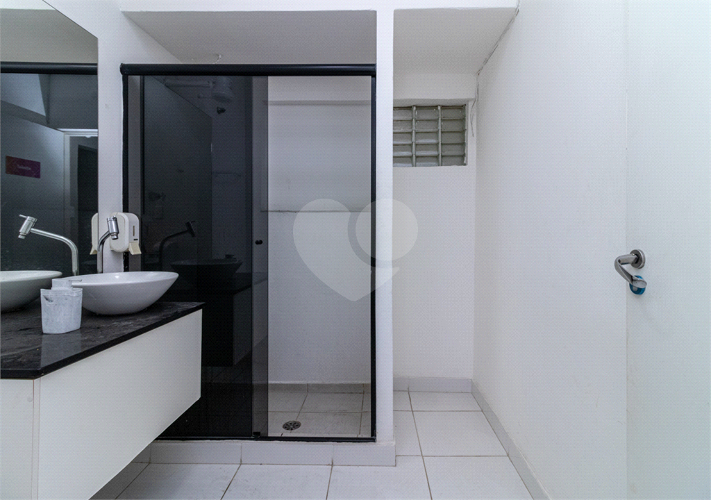 Sobrado Comercial para venda ou locação na Bela Vista