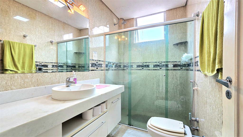 Apartamento à venda com 3 dormitórios 3 banheiros no PARAÍSO