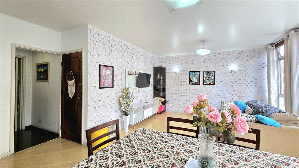 Apartamento à venda com 3 dormitórios 3 banheiros no PARAÍSO