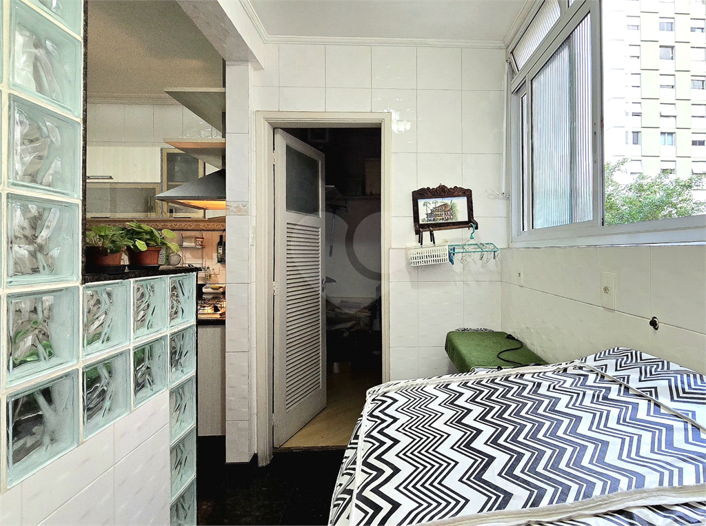 Apartamento à venda com 3 dormitórios 3 banheiros no PARAÍSO