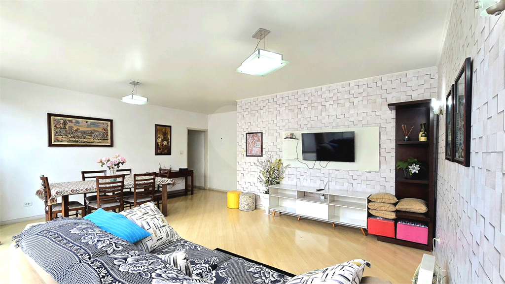 Apartamento à venda com 3 dormitórios 3 banheiros no PARAÍSO