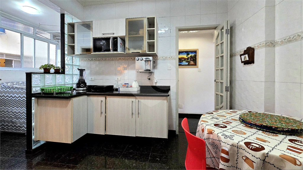 Apartamento à venda com 3 dormitórios 3 banheiros no PARAÍSO