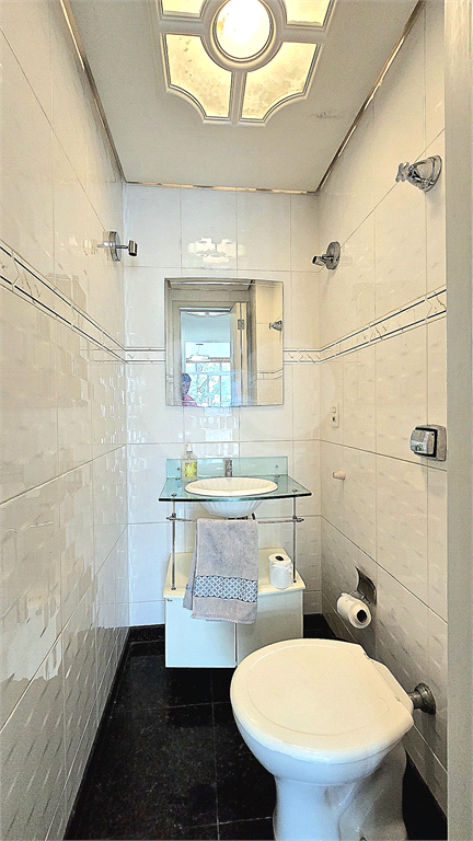 Apartamento à venda com 3 dormitórios 3 banheiros no PARAÍSO