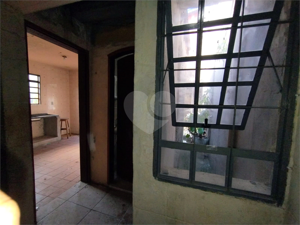 Casa à venda com 3 quartos, 228m² - Foto 21