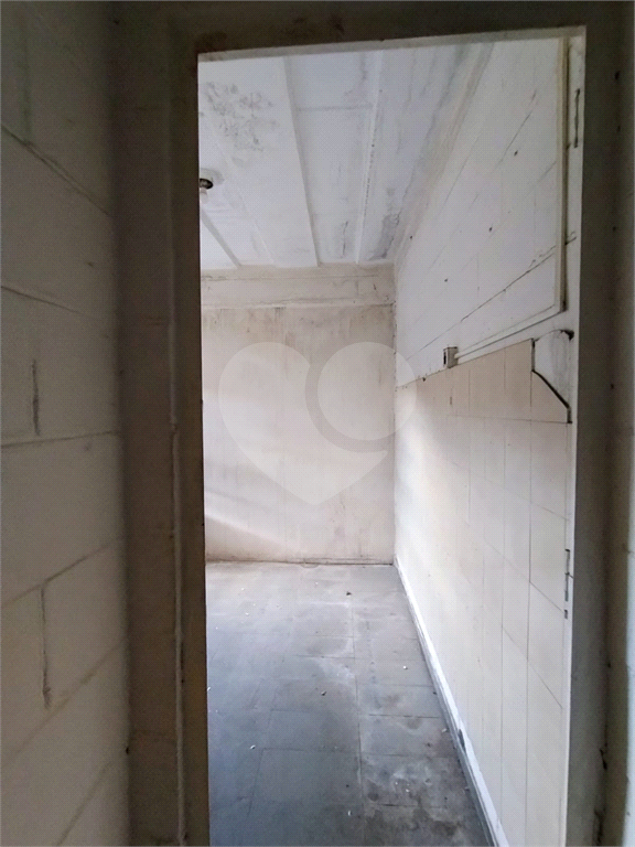 Casa à venda com 3 quartos, 228m² - Foto 25