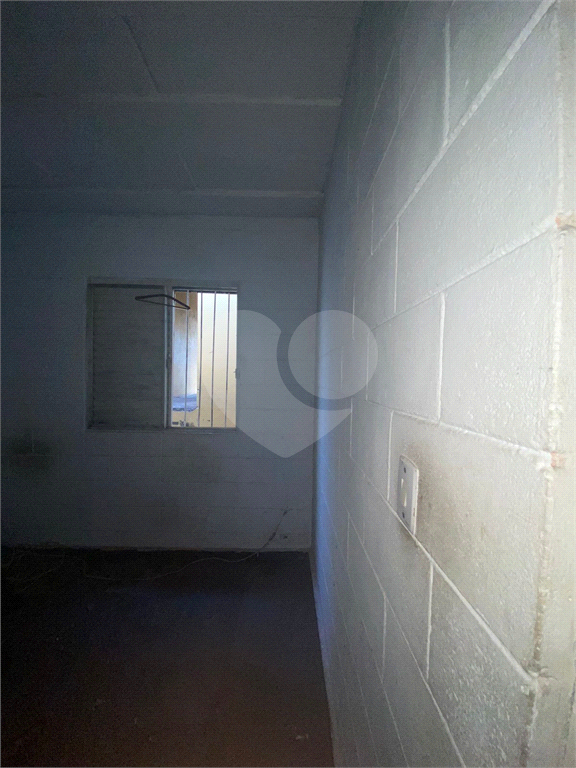 Casa à venda com 3 quartos, 228m² - Foto 8