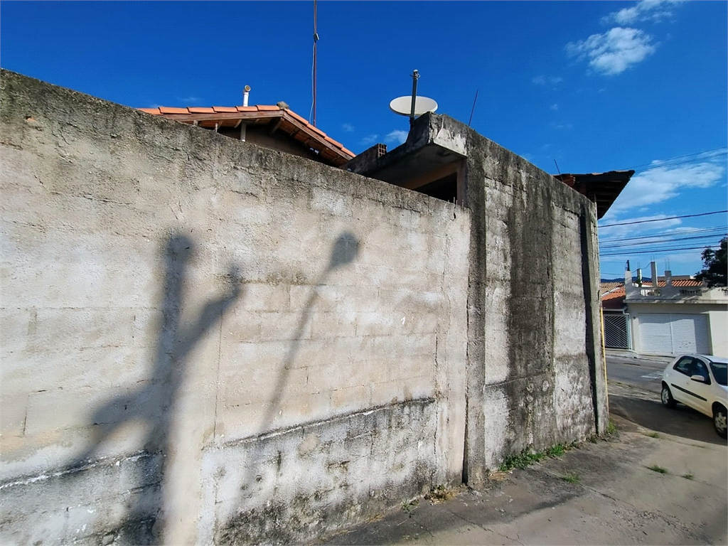 Casa à venda com 3 quartos, 228m² - Foto 12