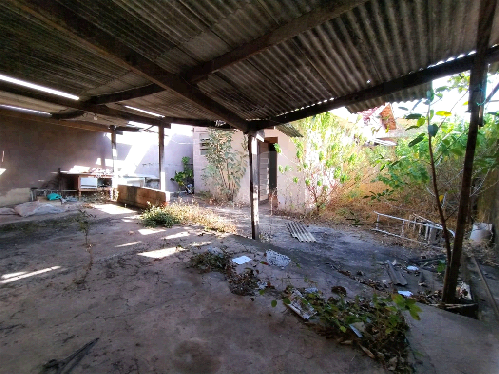Casa à venda com 3 quartos, 228m² - Foto 30