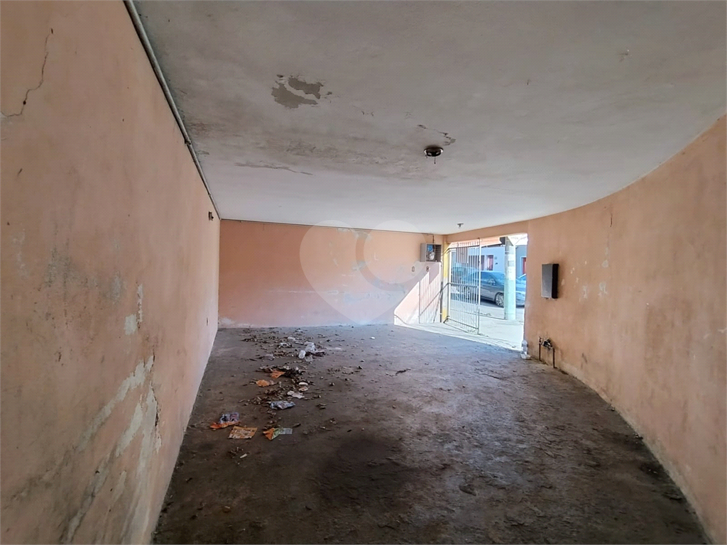 Casa à venda com 3 quartos, 228m² - Foto 16