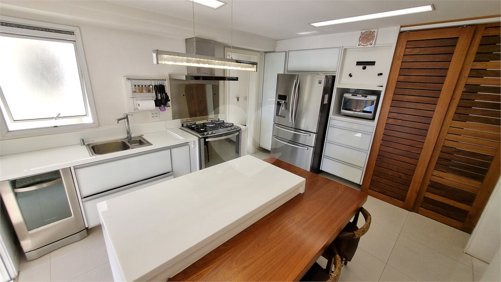 Apartamento com 3 suítes e 3 vagas em Santa Teresinha, São Paulo, SP
