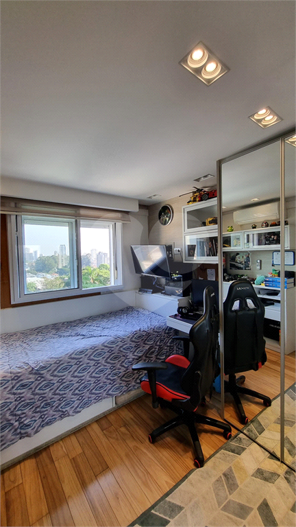Apartamento com 3 suítes e 3 vagas em Santa Teresinha, São Paulo, SP