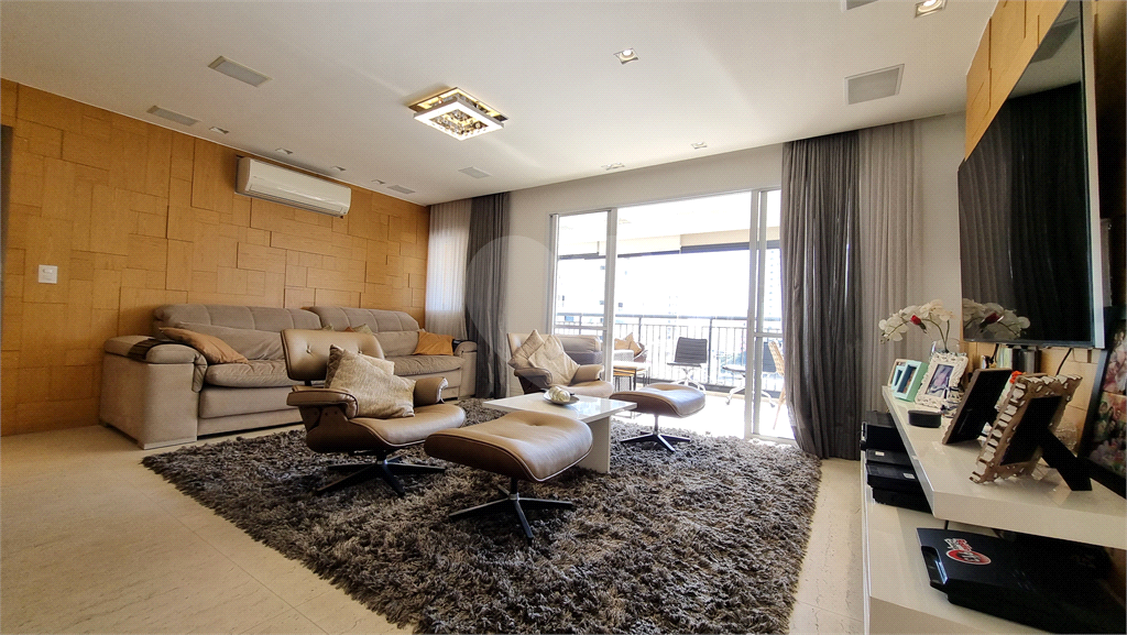 Apartamento com 3 suítes e 3 vagas em Santa Teresinha, São Paulo, SP