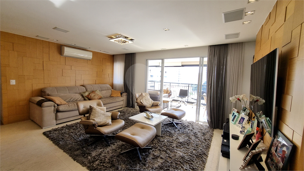 Apartamento com 3 suítes e 3 vagas em Santa Teresinha, São Paulo, SP
