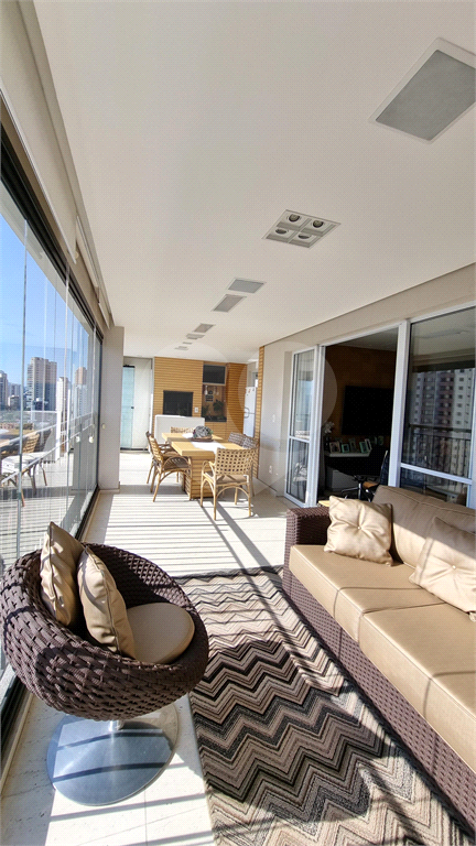 Apartamento com 3 suítes e 3 vagas em Santa Teresinha, São Paulo, SP