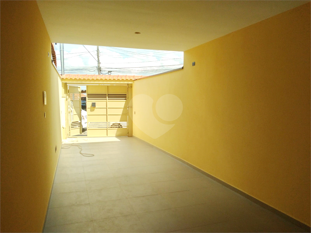  Sobrado Vila Nivi 3 suítes com closet 2 vagas quintal em rua sem saída