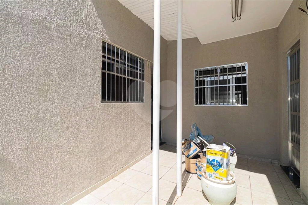 Casa térrea com 02 dormitórios e 01 vaga - Vila Santa Teresinha/SP