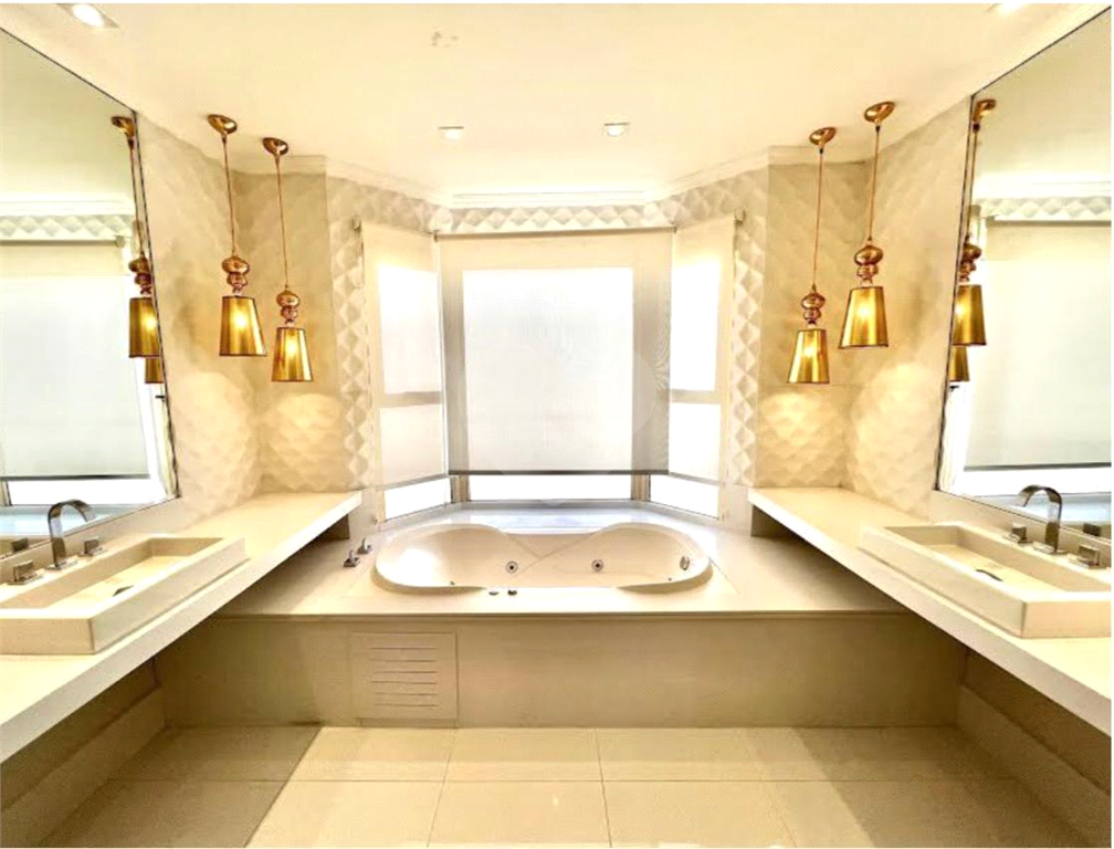 Alto Padrão no Tatuapé 336m² - 3 suítes - 5 vagas