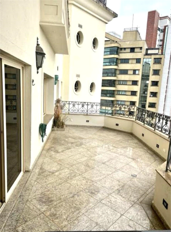 Alto Padrão no Tatuapé 336m² - 3 suítes - 5 vagas