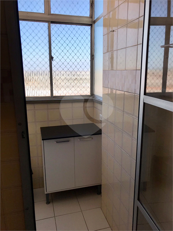 Apartamento à venda com 2 quartos, 62m² - Foto 10