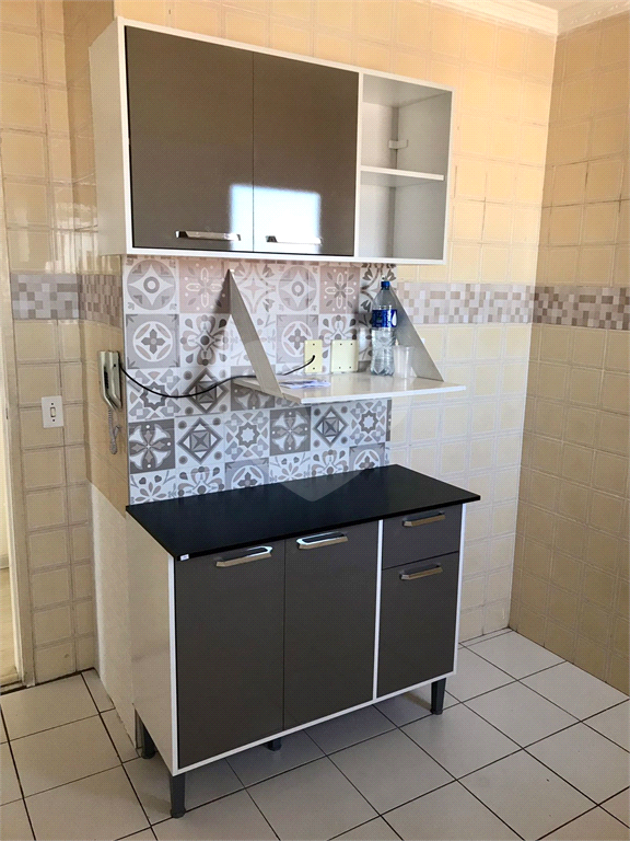 Apartamento à venda com 2 quartos, 62m² - Foto 11