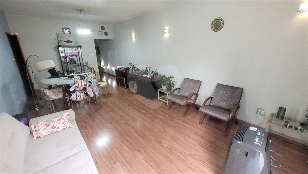 APARTAMENTO em PERDIZES