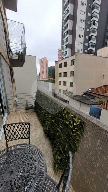 APARTAMENTO em PERDIZES