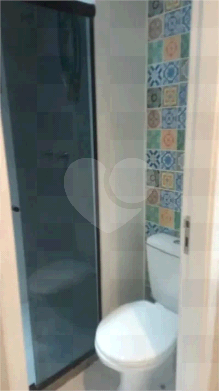 APARTAMENTO em CENTRO