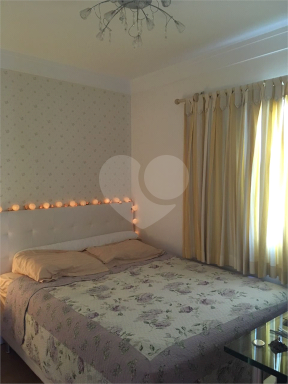 Apartamento à venda com 2 quartos, 64m² - Foto 29