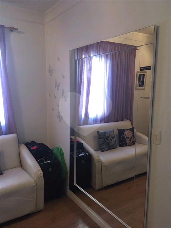 Apartamento à venda com 2 quartos, 64m² - Foto 17