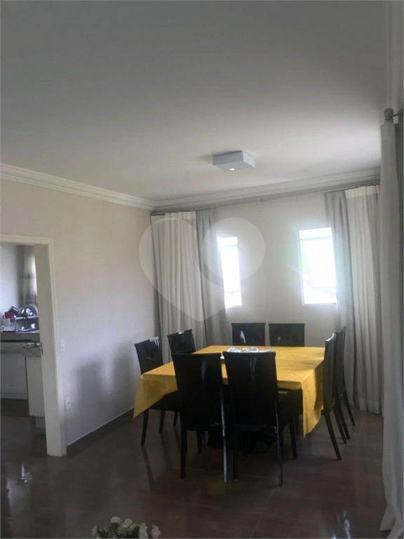 Casa de Condomínio à venda com 4 quartos, 230m² - Foto 4