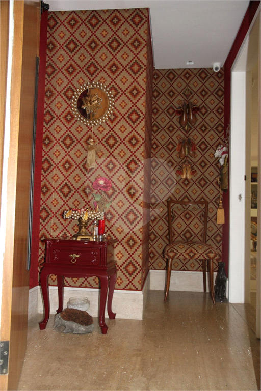 APARTAMENTO em CAMPO BELO