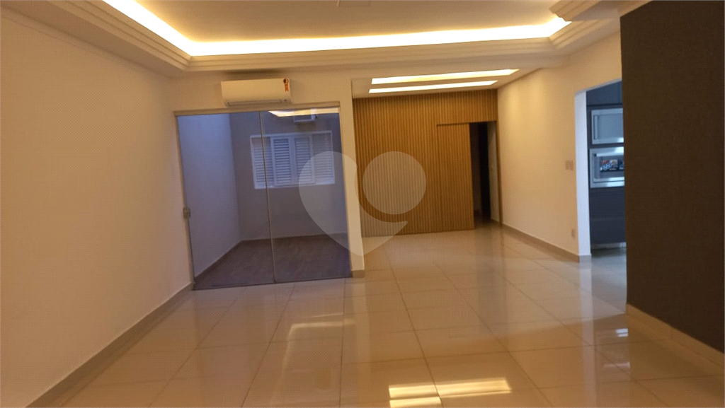 Casa à venda com 3 quartos, 250m² - Foto 41