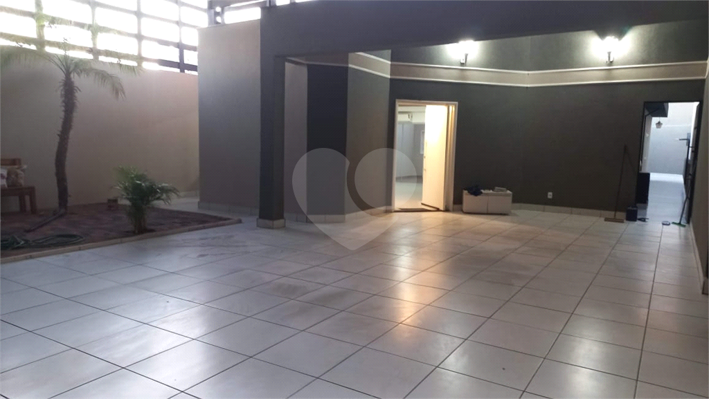 Casa à venda com 3 quartos, 250m² - Foto 63