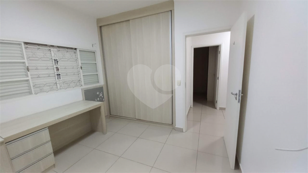 Casa à venda com 3 quartos, 250m² - Foto 26