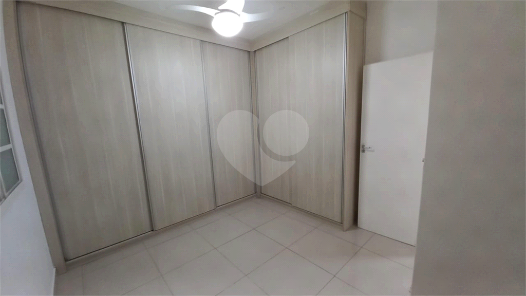 Casa à venda com 3 quartos, 250m² - Foto 25