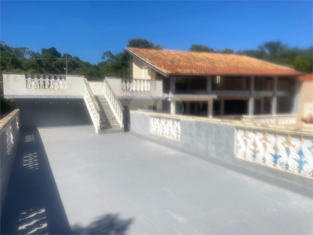 Chácara à venda com 4 quartos, 250m² - Foto 1
