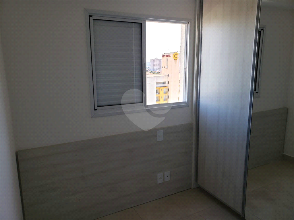 Apartamento para alugar com 2 quartos, 70m² - Foto 31