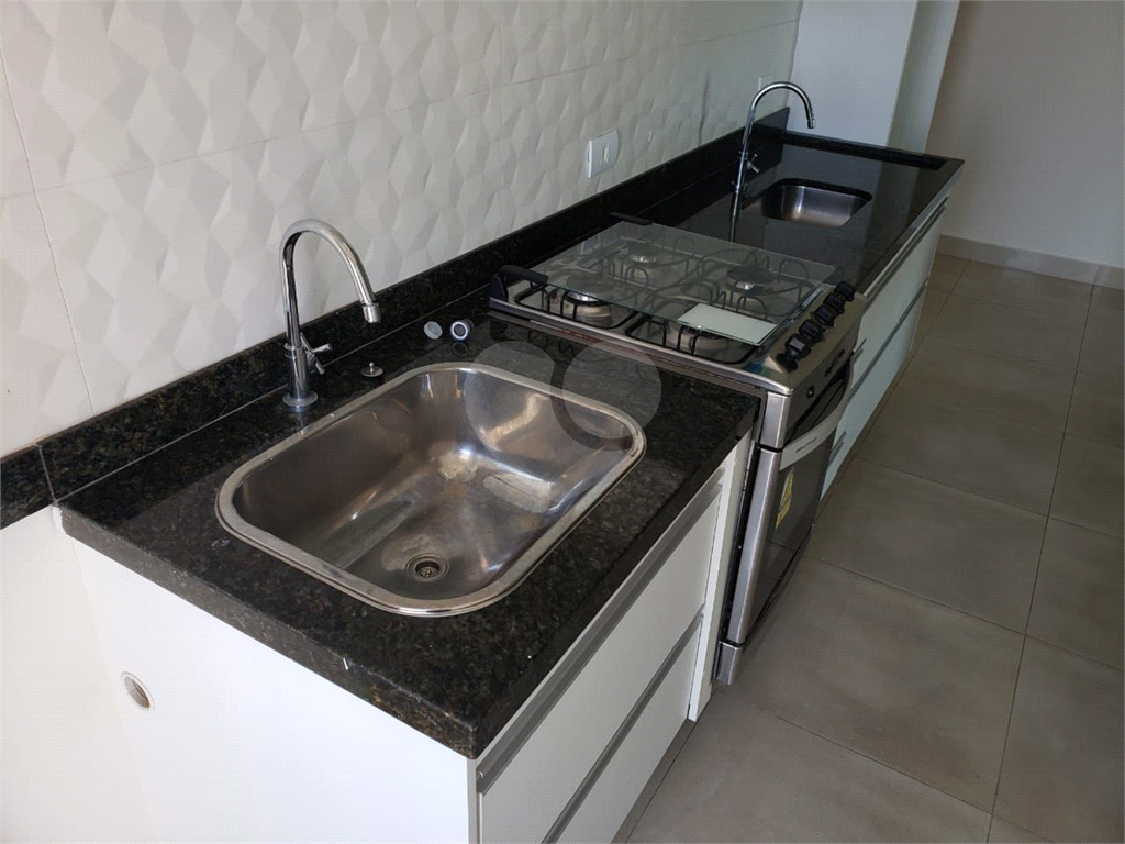 Apartamento para alugar com 2 quartos, 70m² - Foto 4