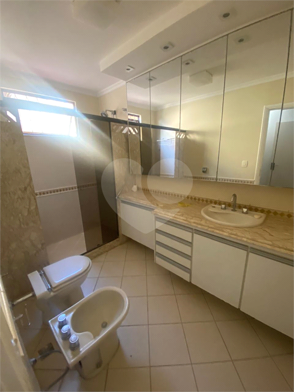 Casa para alugar com 4 quartos, 140m² - Foto 22