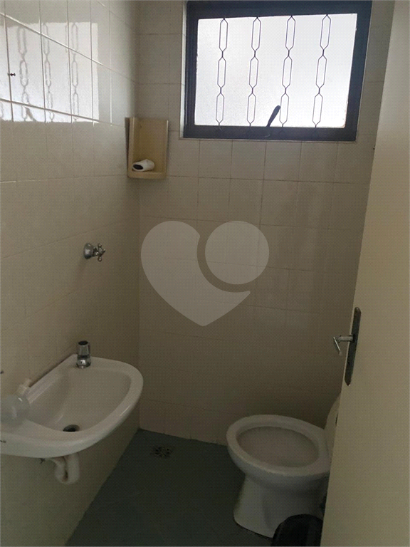 Casa para alugar com 4 quartos, 140m² - Foto 10