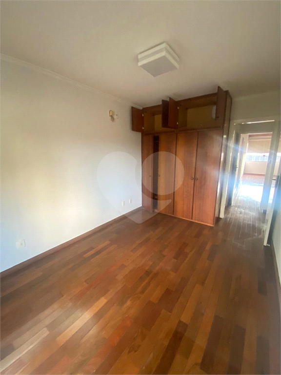 Casa para alugar com 4 quartos, 140m² - Foto 25