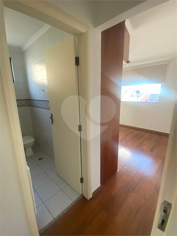 Casa para alugar com 4 quartos, 140m² - Foto 17