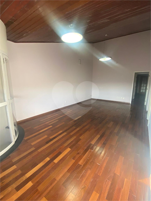 Casa para alugar com 4 quartos, 140m² - Foto 16