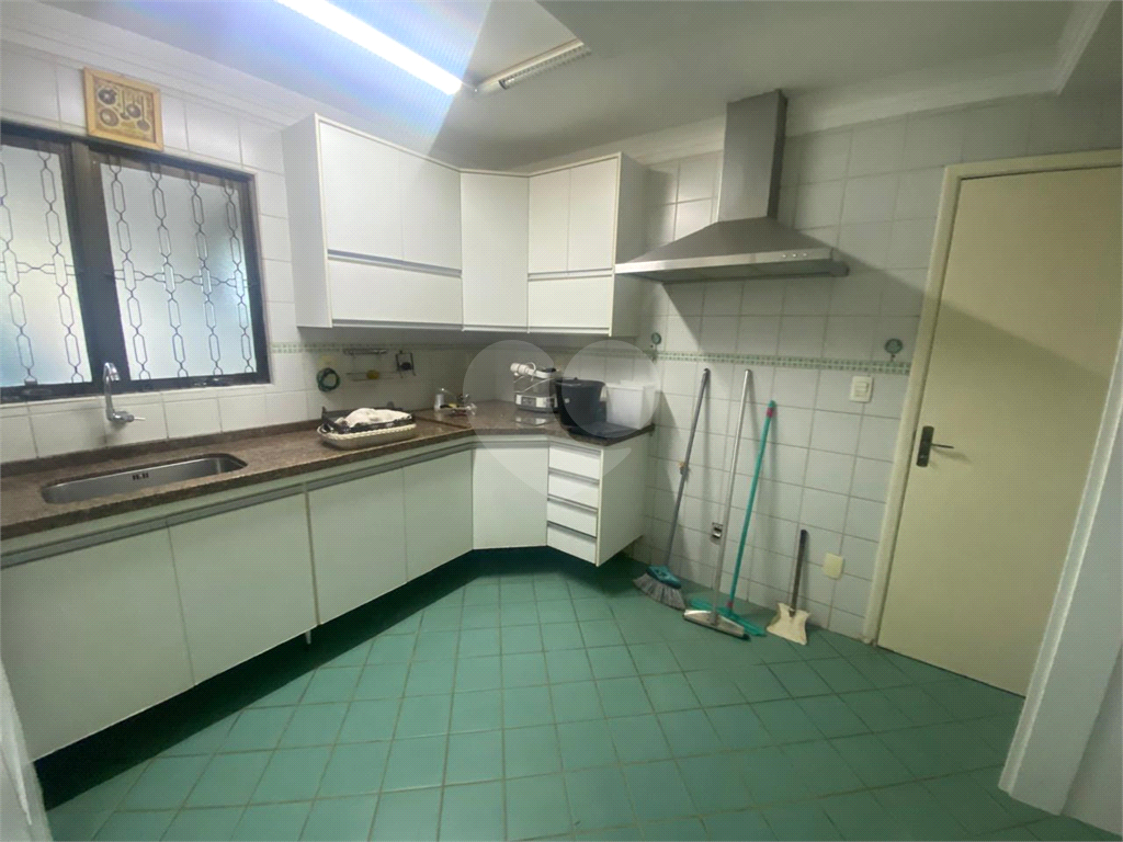Casa para alugar com 4 quartos, 140m² - Foto 7