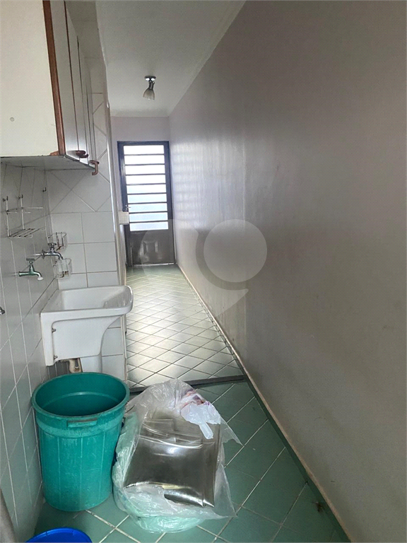 Casa para alugar com 4 quartos, 140m² - Foto 9