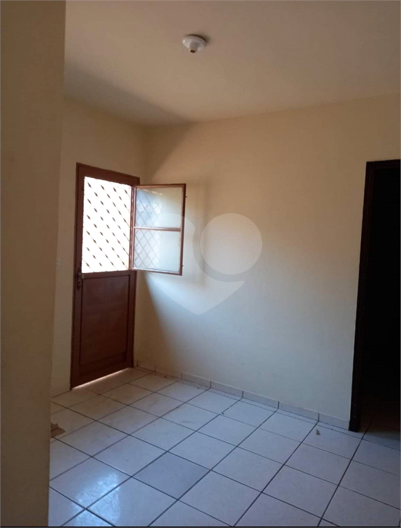 Casa à venda com 2 quartos, 70m² - Foto 17